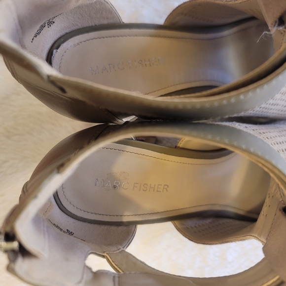 Marc Fisher Gabie Stacked Heel shoes - Picture 6 of 11